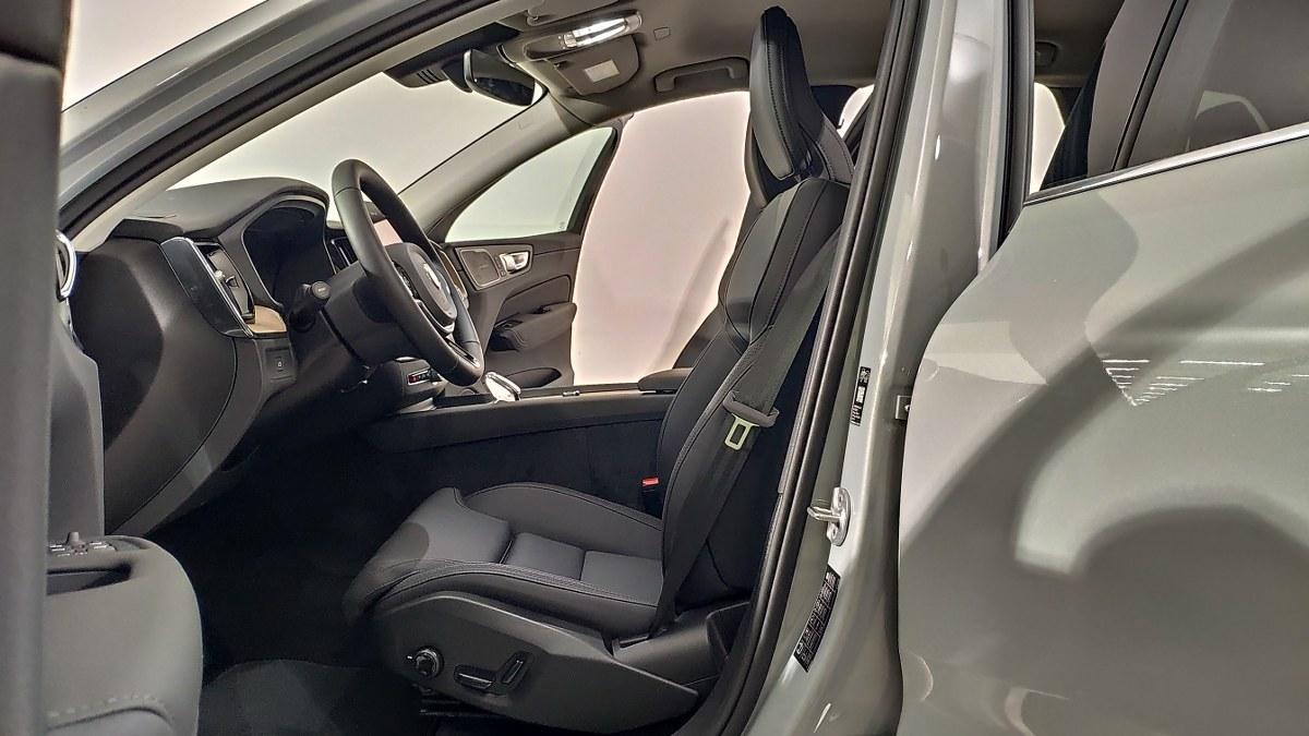 VOLVO Xc60 B5 Mild Hybrid Awd Automatico Plus Bright