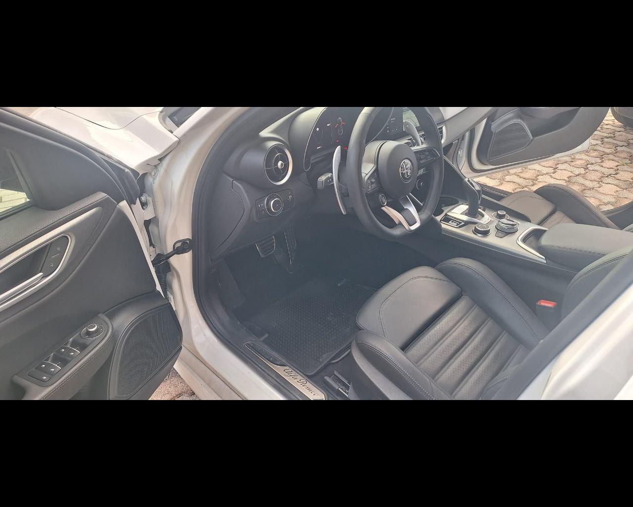 ALFA ROMEO Giulia (2016) - Giulia 2.2 Turbodiesel 160 CV AT8 Veloce