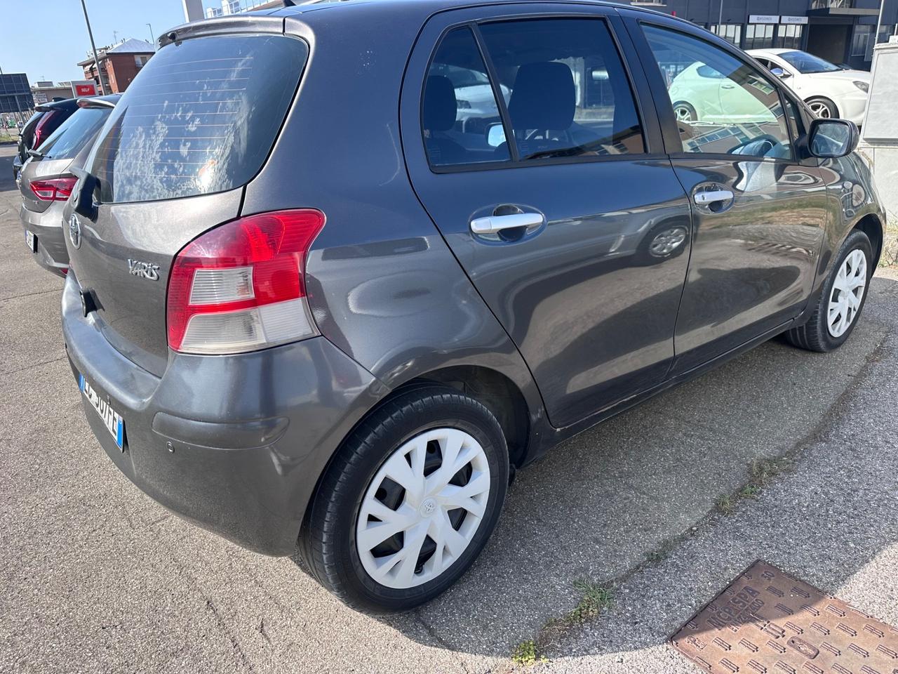 Toyota Yaris 1.3 5 porte Sol