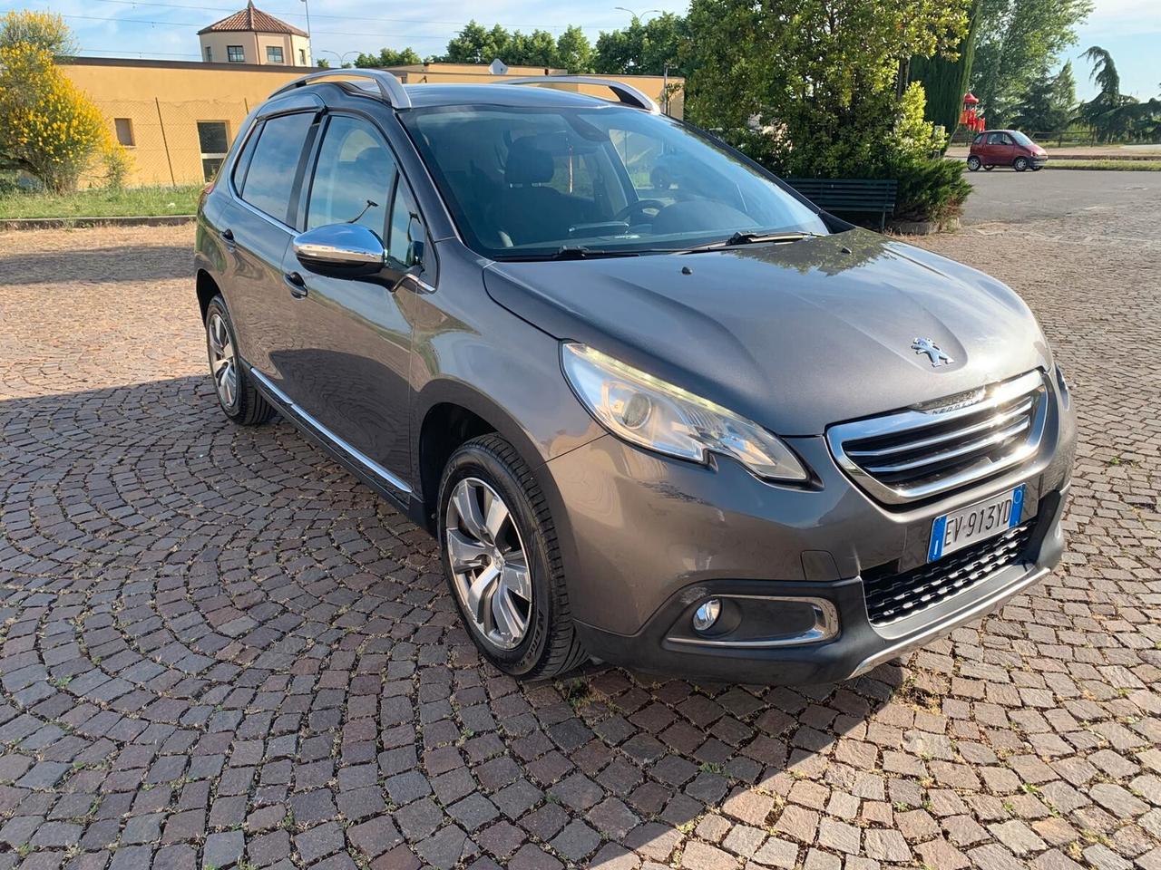 Peugeot 2008 1.6 e-HDi 92 CV