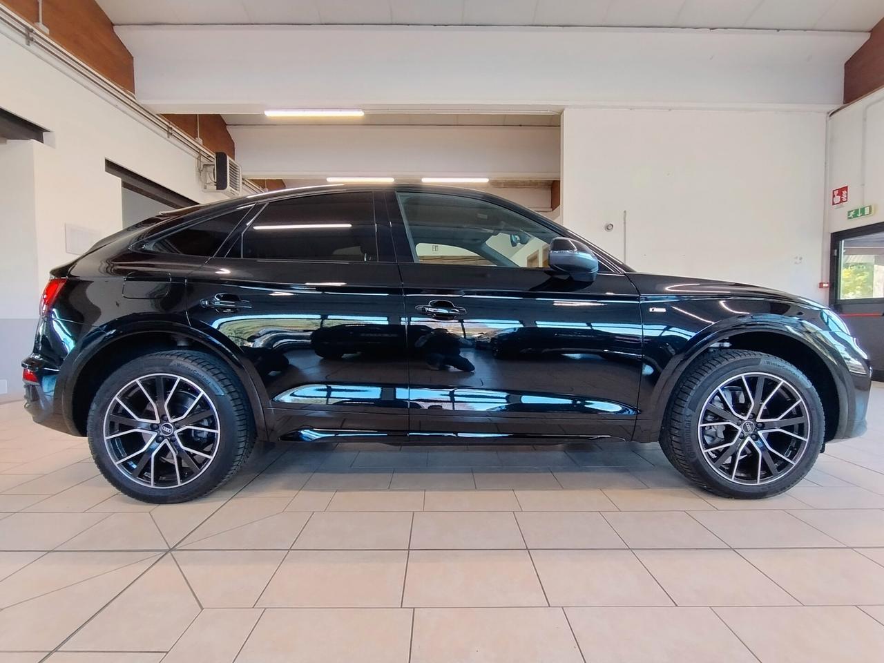 AUDI Q5 SPORTBACK 40 TDI quattro S LINE PLUS VIRTUAL CARPLAY