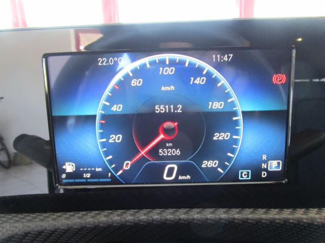 MERCEDES-BENZ A 180 Automatic Premium