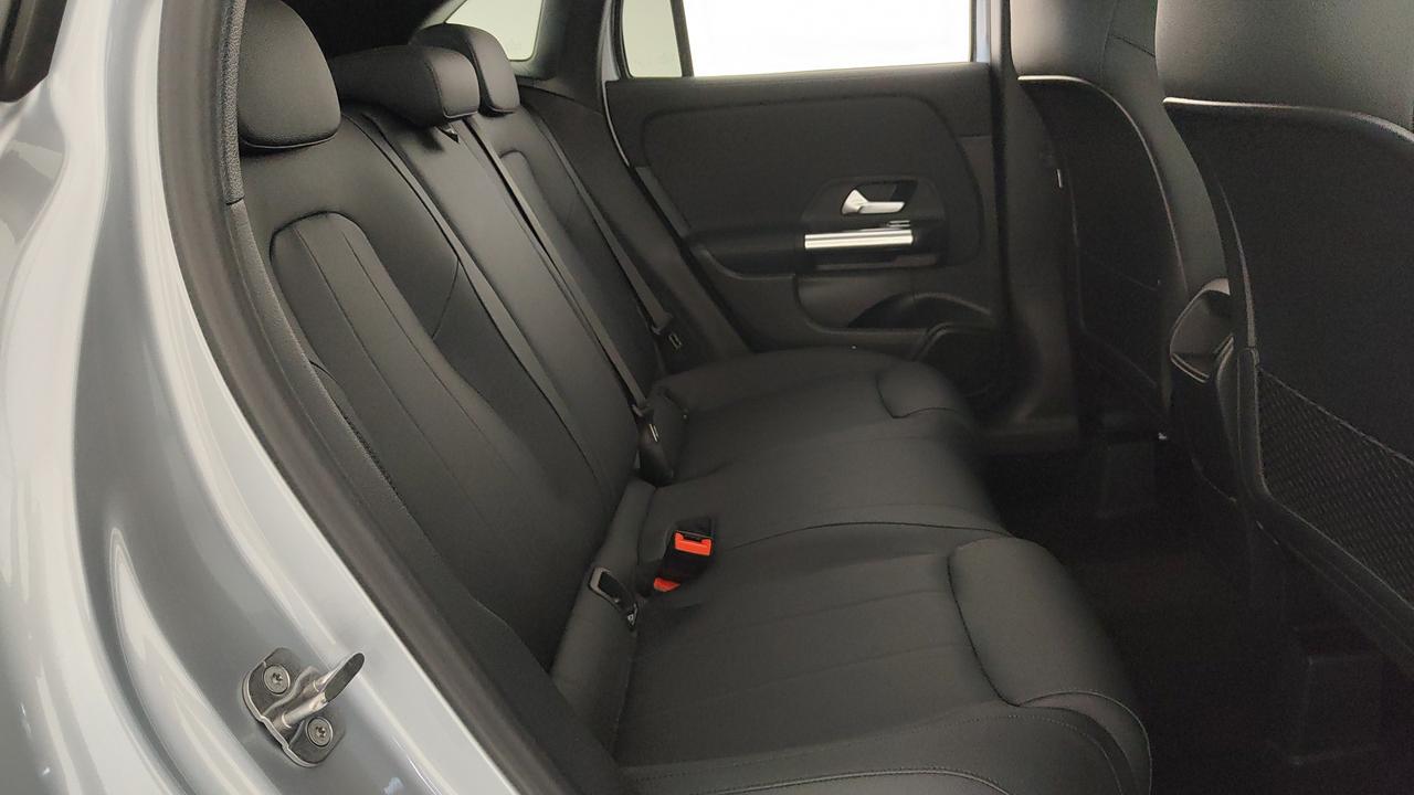 Mercedes-Benz GLA 200 d automatic