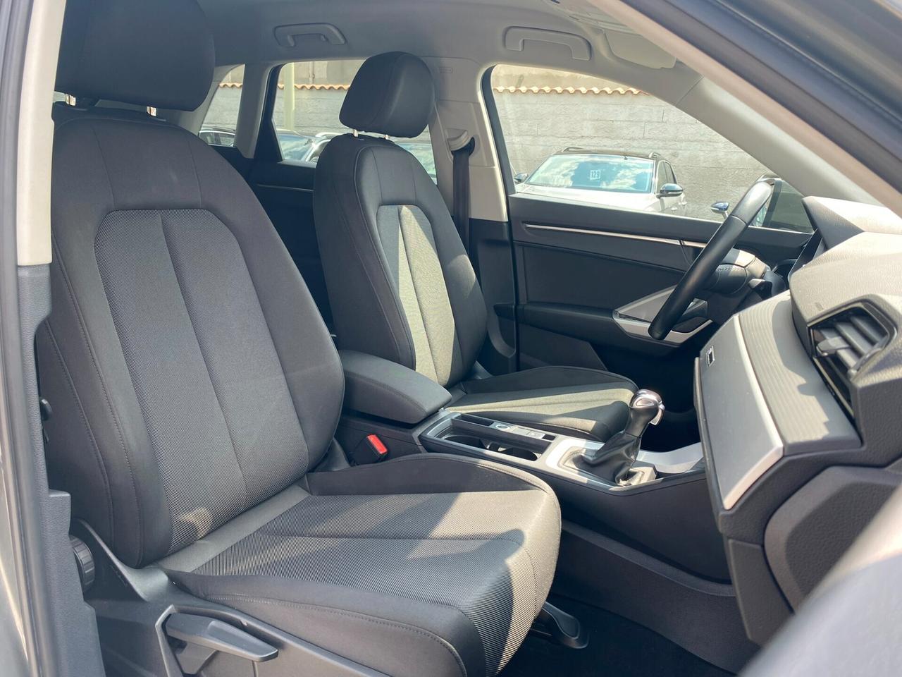 Audi Q3 Business 2.0 TDI 150CV s-tronic 35