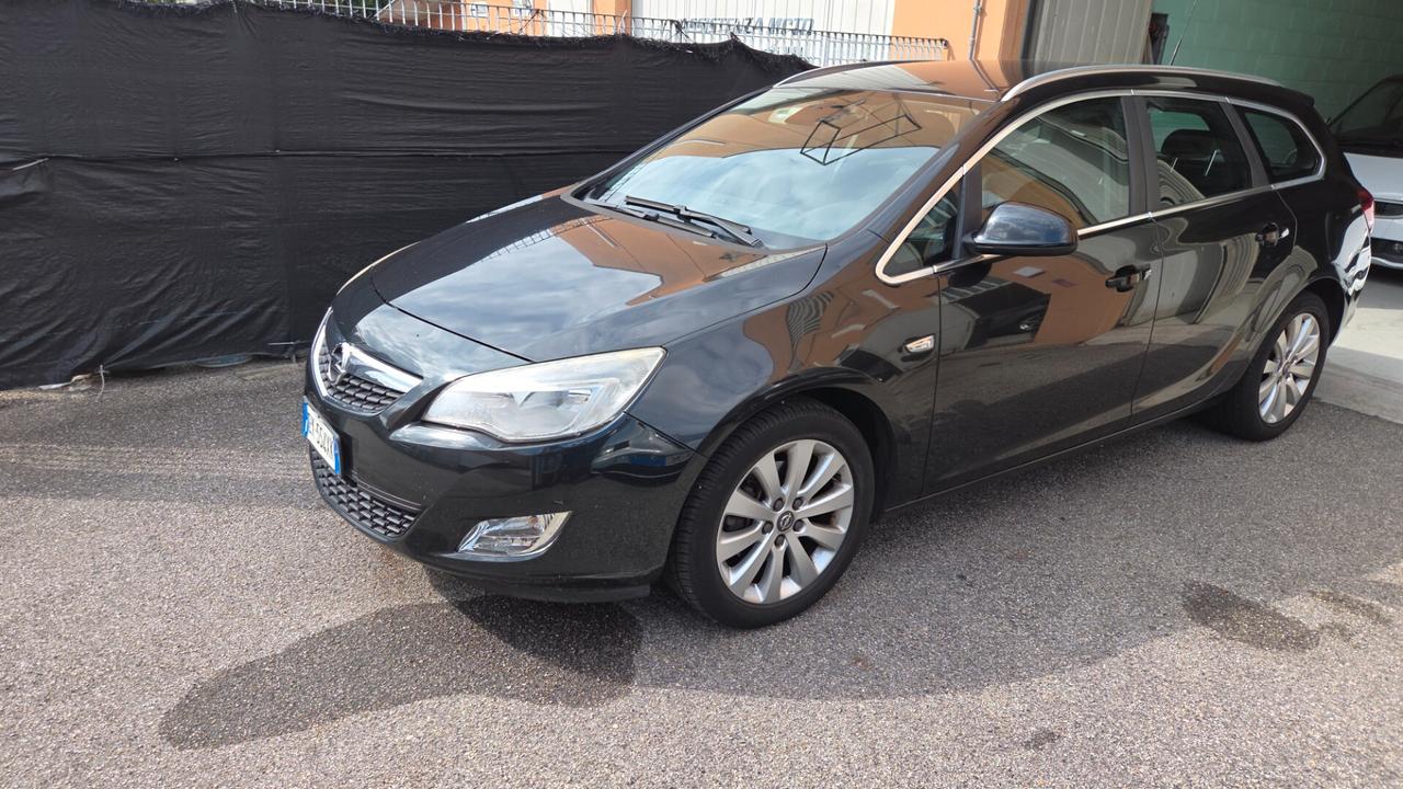 Opel Astra 1.7 CDTI 110CV Sports Tourer Cosmo