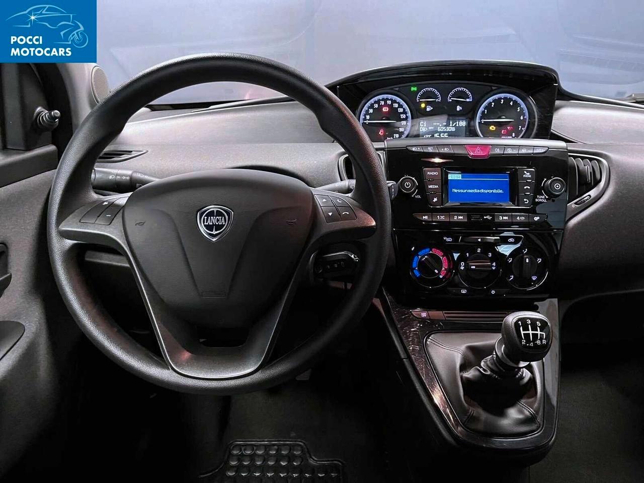 Lancia Ypsilon 1.0 FireFly 5 porte S&S Hybrid Ecochic Silver - ANCHE X NEOPATENTATI -