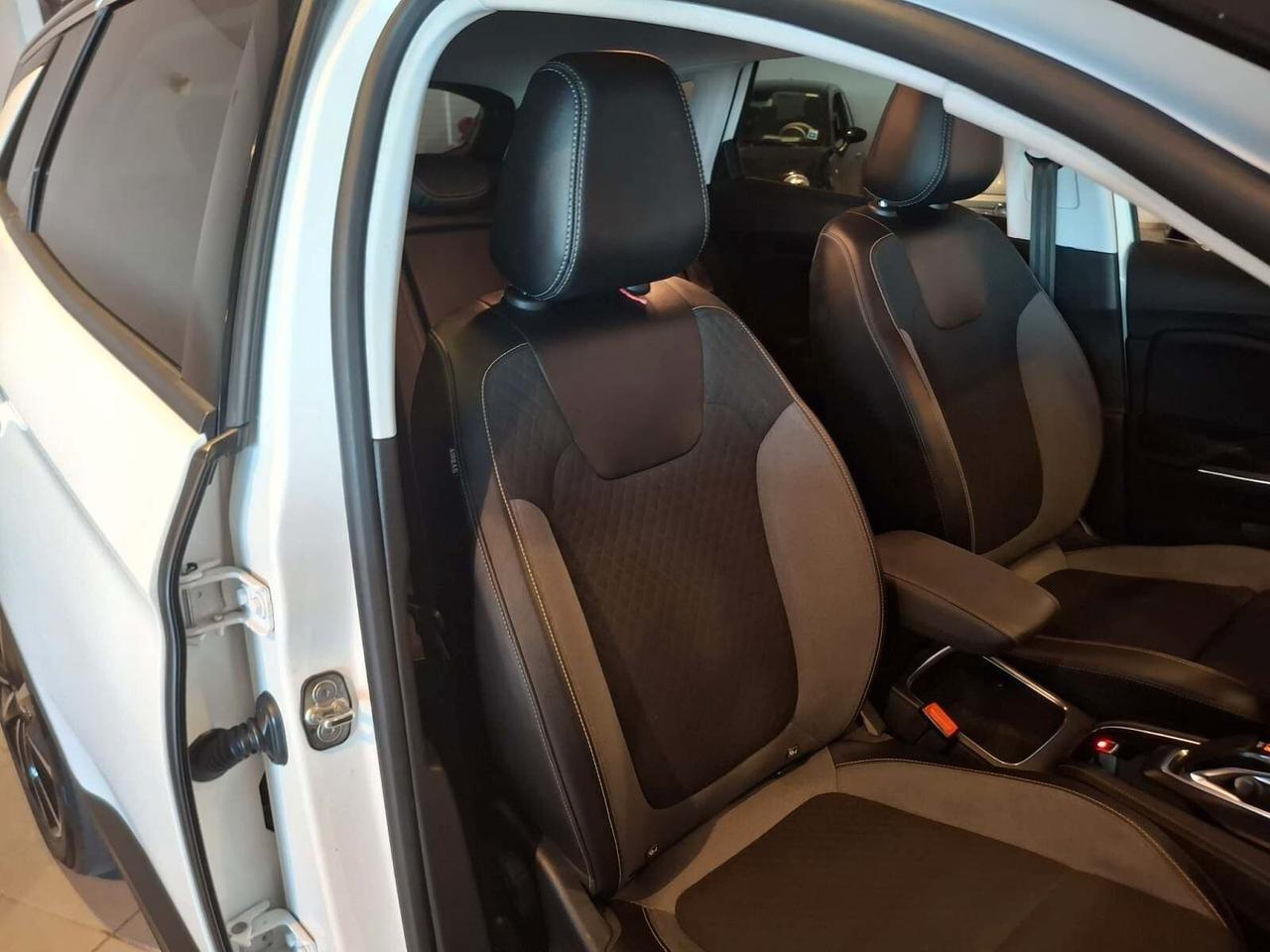 Opel Grandland X 1.6 Hybrid4 Plug-in aut. AWD