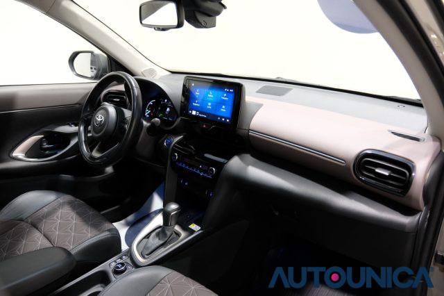 TOYOTA Yaris Cross 1.5 HYBRID E-CVT AWD-I 4x4 LOUNGE TETTO PANORAMA