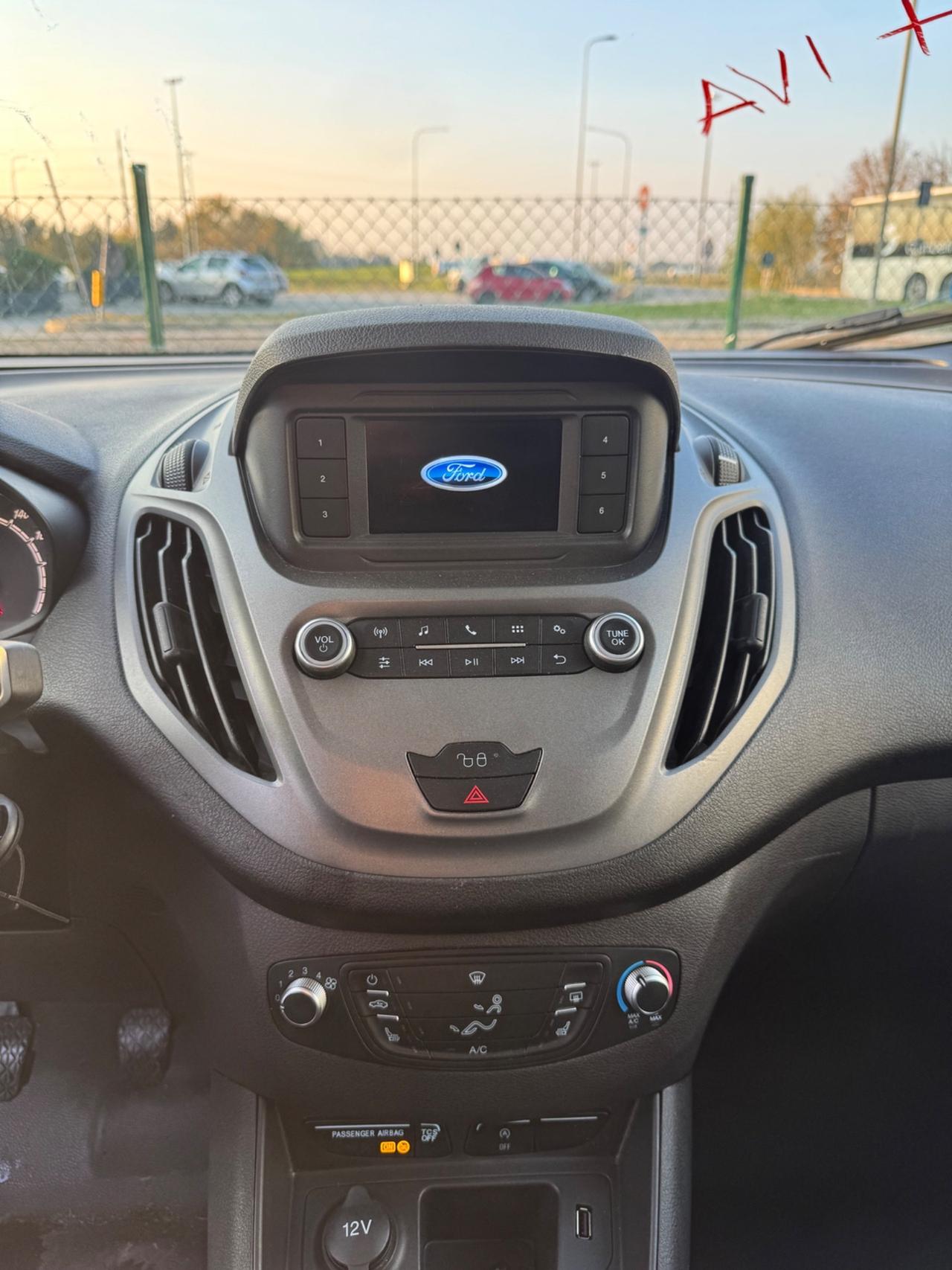 Ford Transit Courier 1.5 TDCi 75CV Van Trend