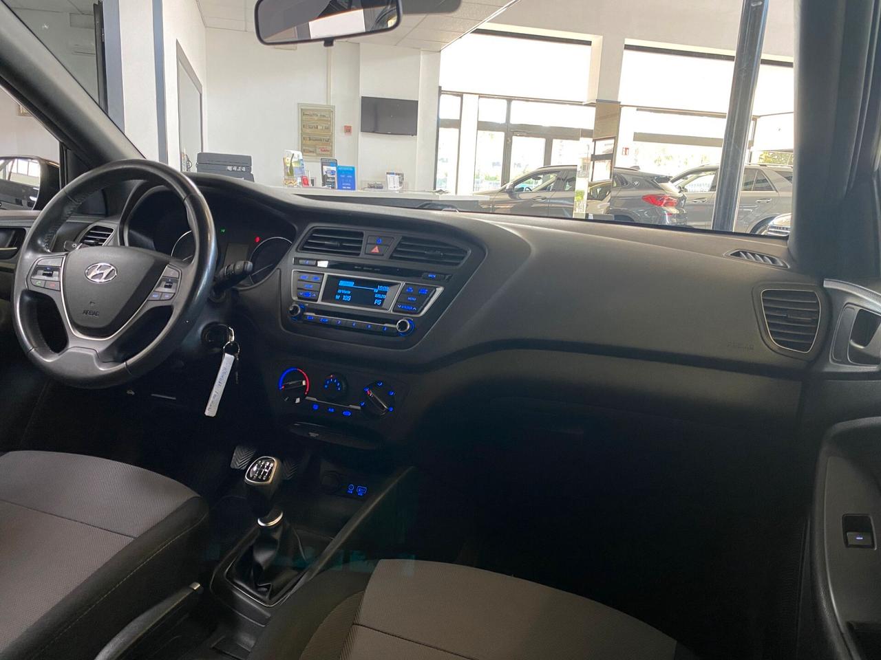 Hyundai i20 1.1 CRDi 12V 5 porte Blackline 6Marce