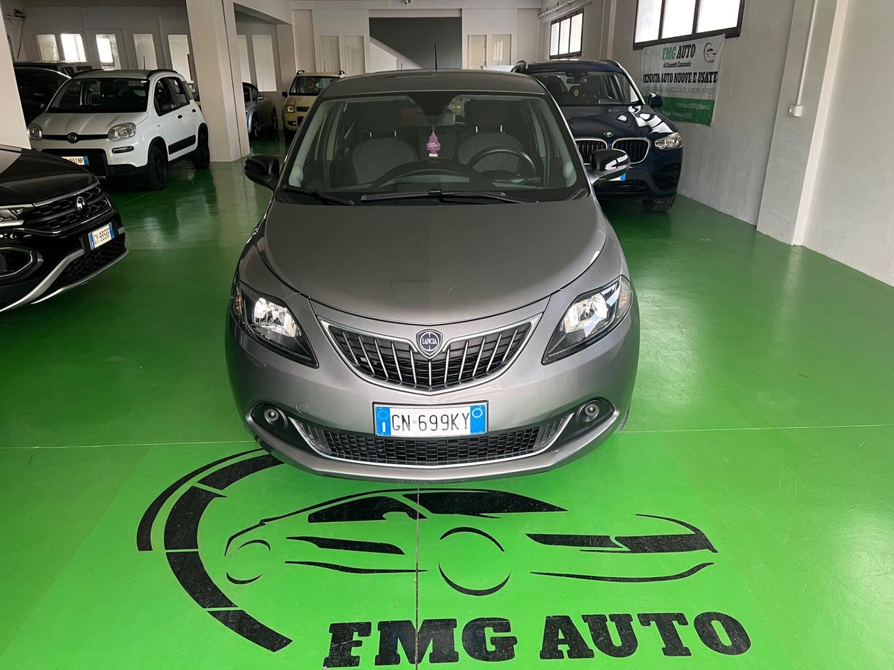 Lancia Ypsilon 1.2 69 CV 5 porte GPL Silver
