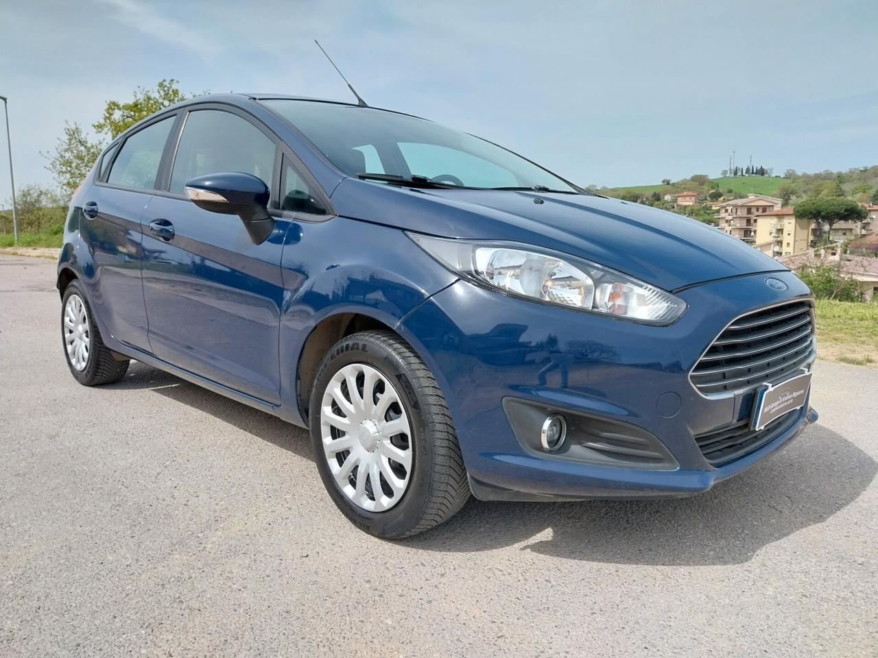 Ford Fiesta 1.5 TDCi 75CV 5 porte - ok neopatentati