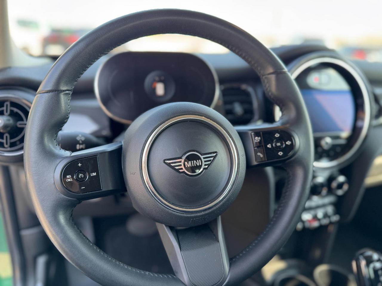 Mini 5 Porte One Essential 1.5 Twin Power Turbo 102cv Steptronic