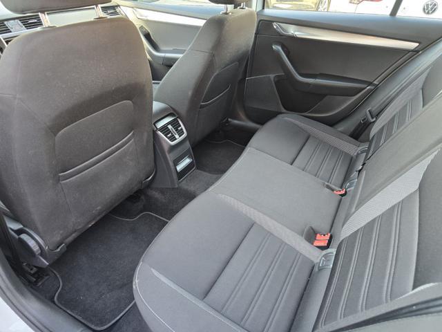 SKODA Octavia 1.6 TDI SCR 115 CV Wagon Executive