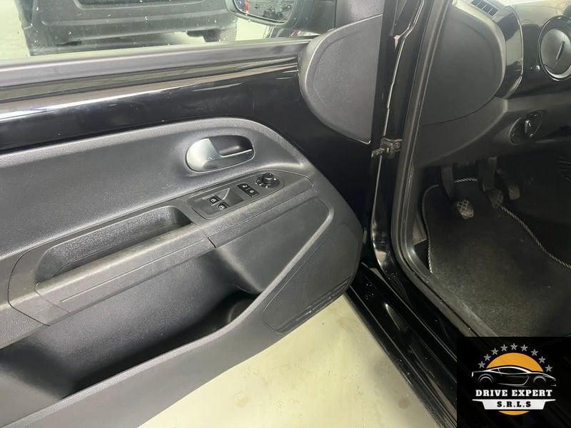 Volkswagen up! 1.0 68cv eco up! club up! BMT