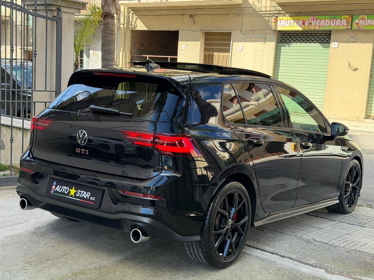 Volkswagen Golf 8 GTI 2.0 TSI 245 CV