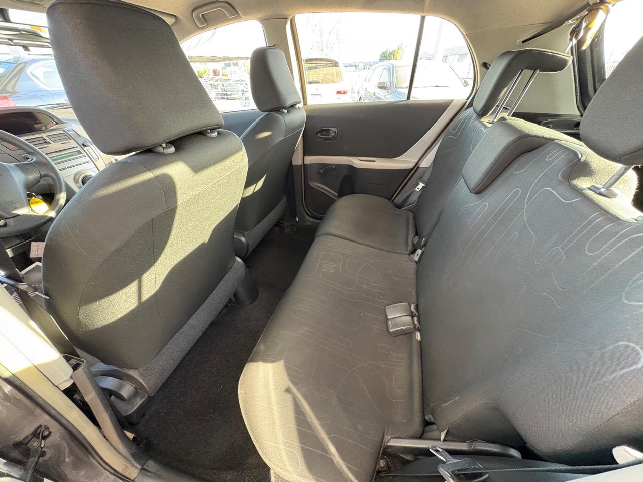 Toyota Yaris 1.0 5 porte Sol