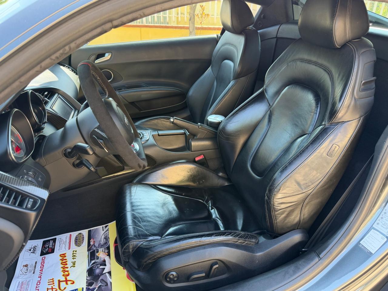 Audi R8 4.2 V8 FSI quattro R tronic
