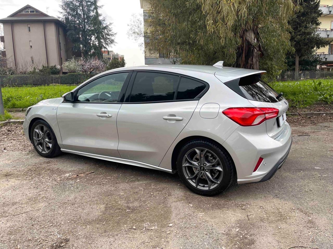 Ford Focus 1.0 EcoBoost Hybrid 125 CV 5p. ST-Line NEOPATENTATI