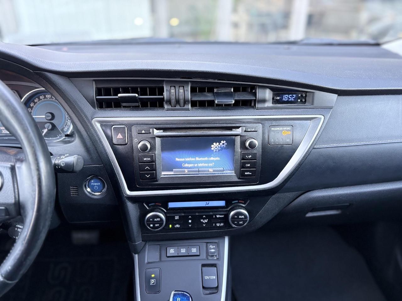 Toyota Auris 1.8 Hybrid 99CV E5 Neo - 2014
