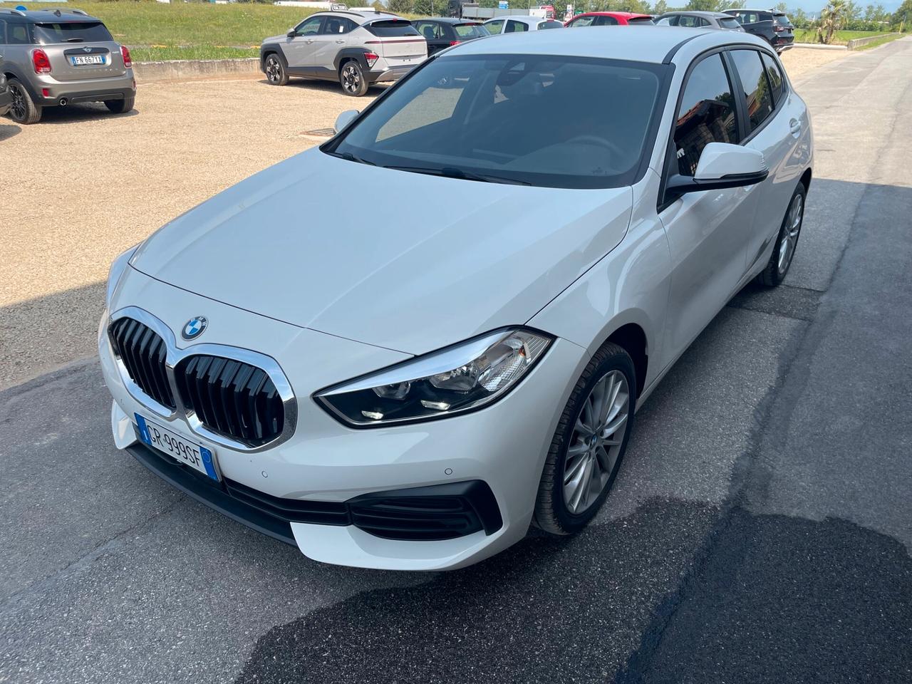 Bmw 116d Business Advantage Automatica OK Neopatentato