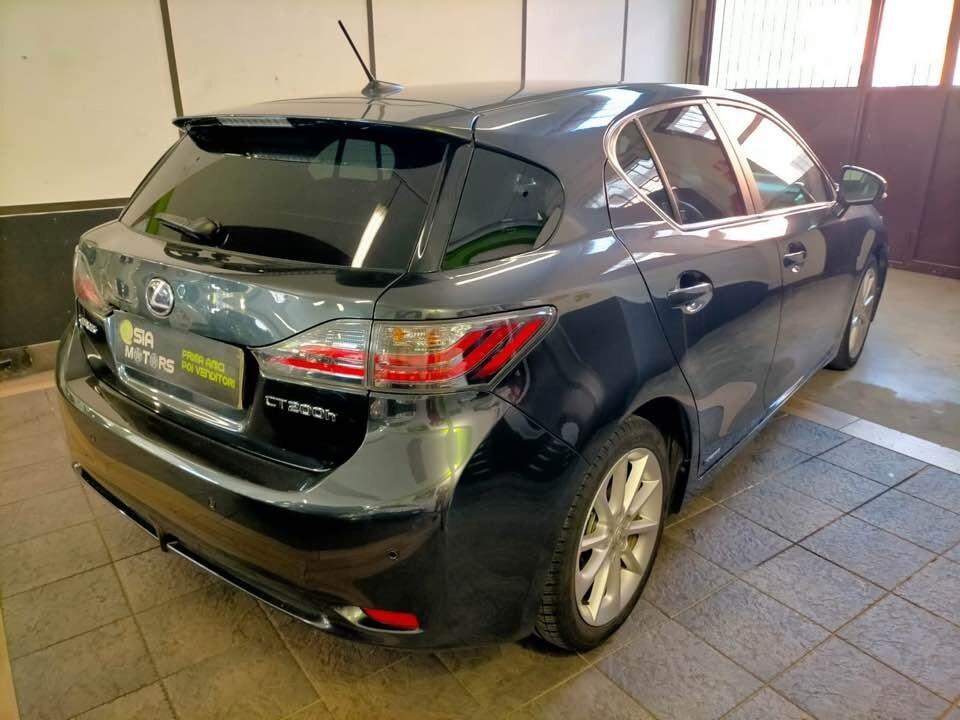 Lexus CT 200h 1.8 Luxury