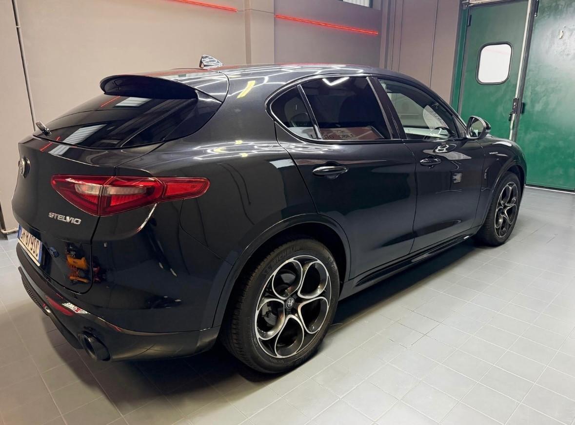 Alfa Romeo Stelvio 2.2 Turbodiesel 210 CV AT8 Q4 Veloce