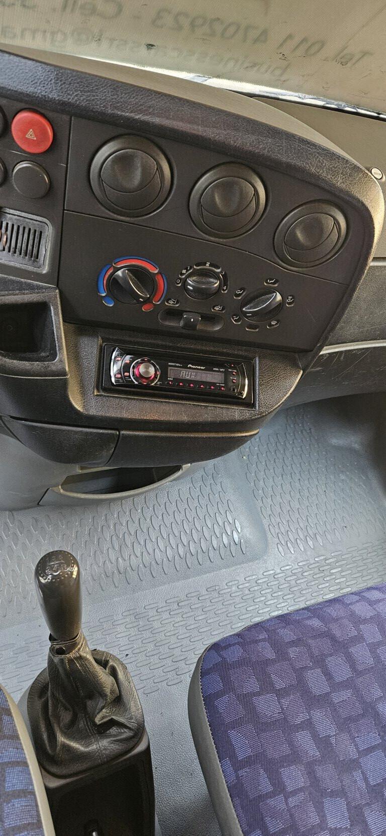 IVECO DAILY 35S10 2.3 HPI 95 CV MAXI – LUNGHEZZA INT. CASSONE MT. 3,53+IVA