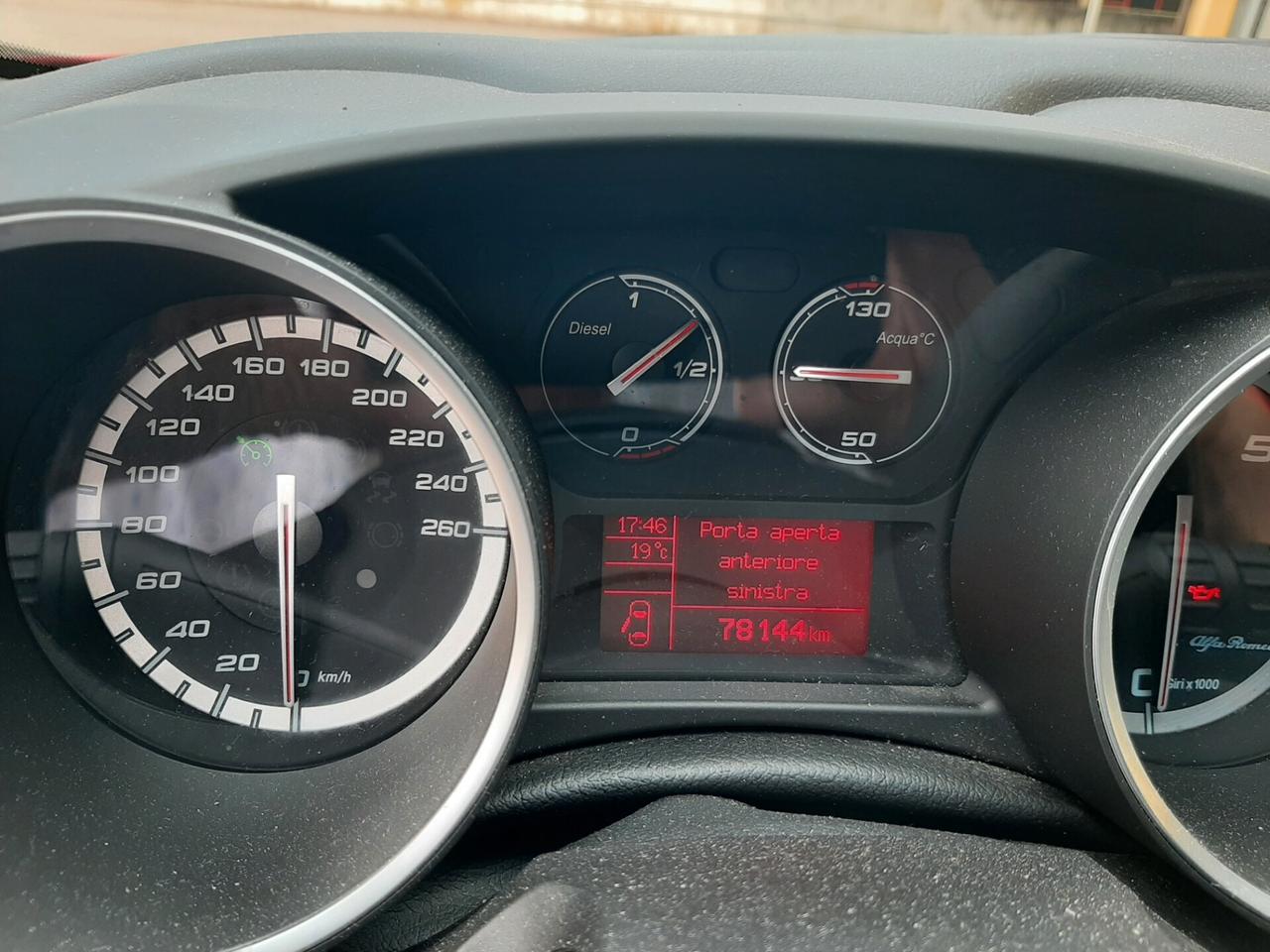 Alfa Romeo Giulietta 1.6 JTDm-2 - Turbodiesel 105 CV Business 5 Porte 5 Posti