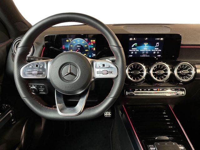 MERCEDES-BENZ GLB 180 d Automatic Premium