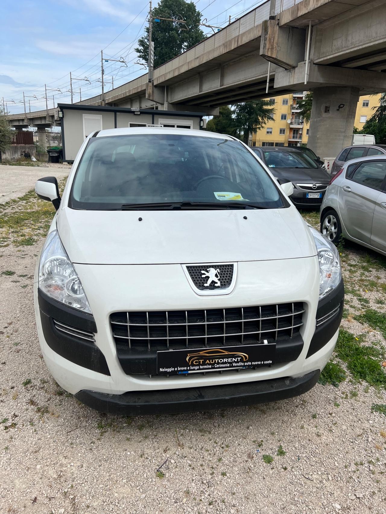 Peugeot 3008 1.6 HDi 110CV cambio robotizzato