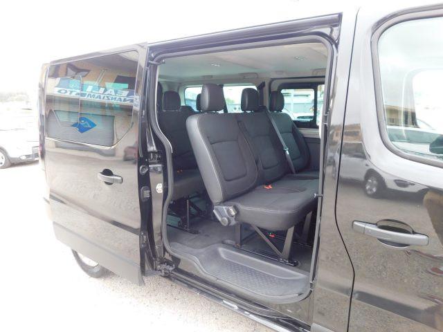 RENAULT Trafic Passenger BluedCi 150CV PL-TN Intens