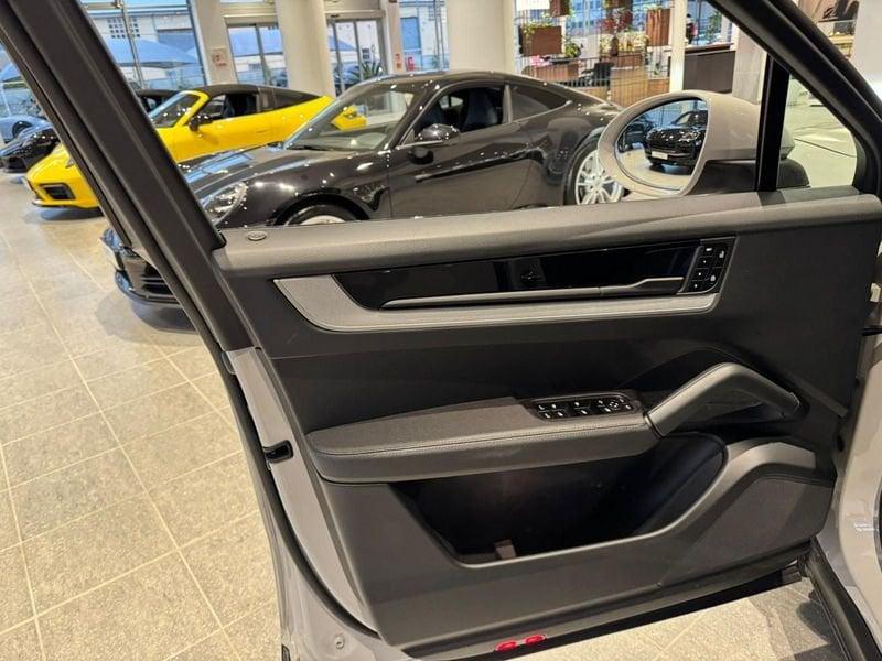 Porsche Cayenne Coupè 3.0 V6 353 cv - IVA Esposta