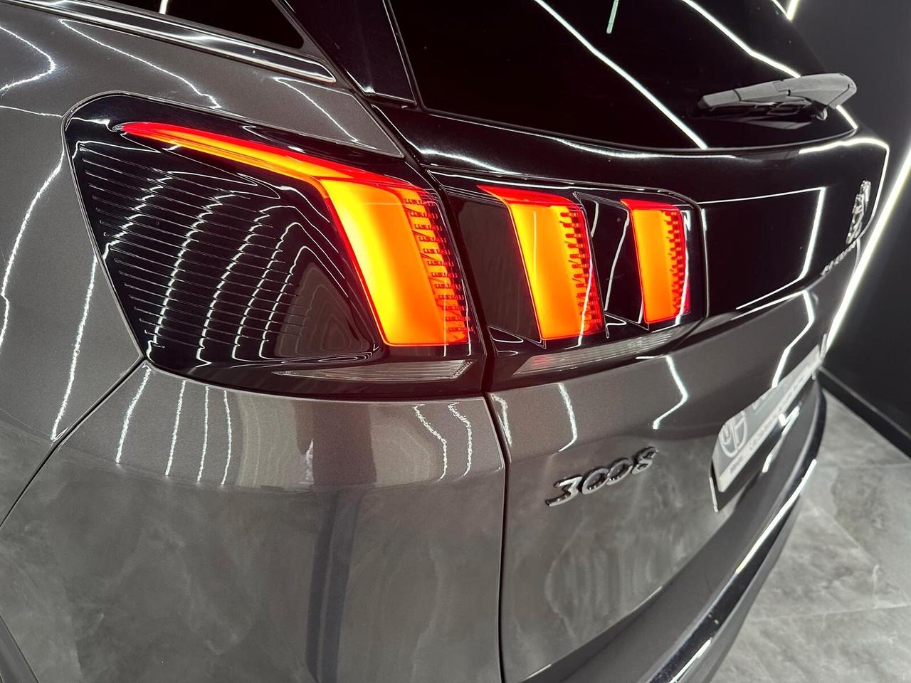 Peugeot 3008 BlueHDi 150 S&S Business