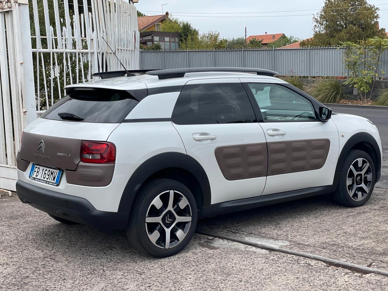 Citroen C4 Cactus BlueHDi 100 Shine