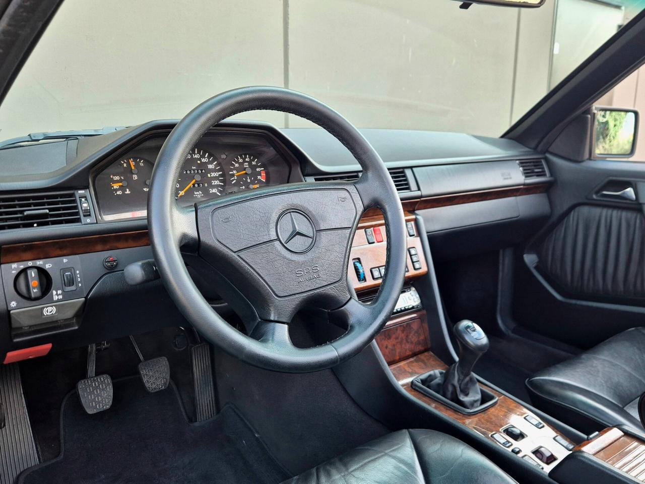 Mercedes-benz E-Series E 200 cat Cabriolet