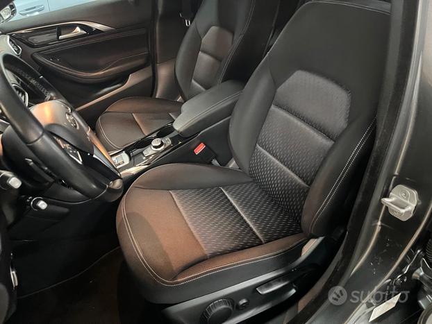 Infiniti Q30 1.5 diesel, cambio automatico, EURO 6