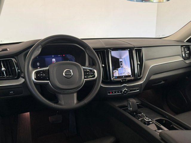 VOLVO XC60 B4 (d) AWD automatico Plus Dark