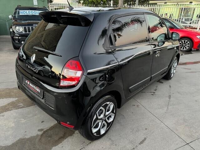 Renault Twingo SCe EDC Intens