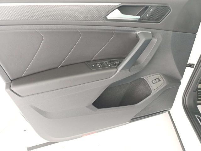 Volkswagen Tiguan Tiguan II 2021 2.0 tdi R-Line 150cv dsg