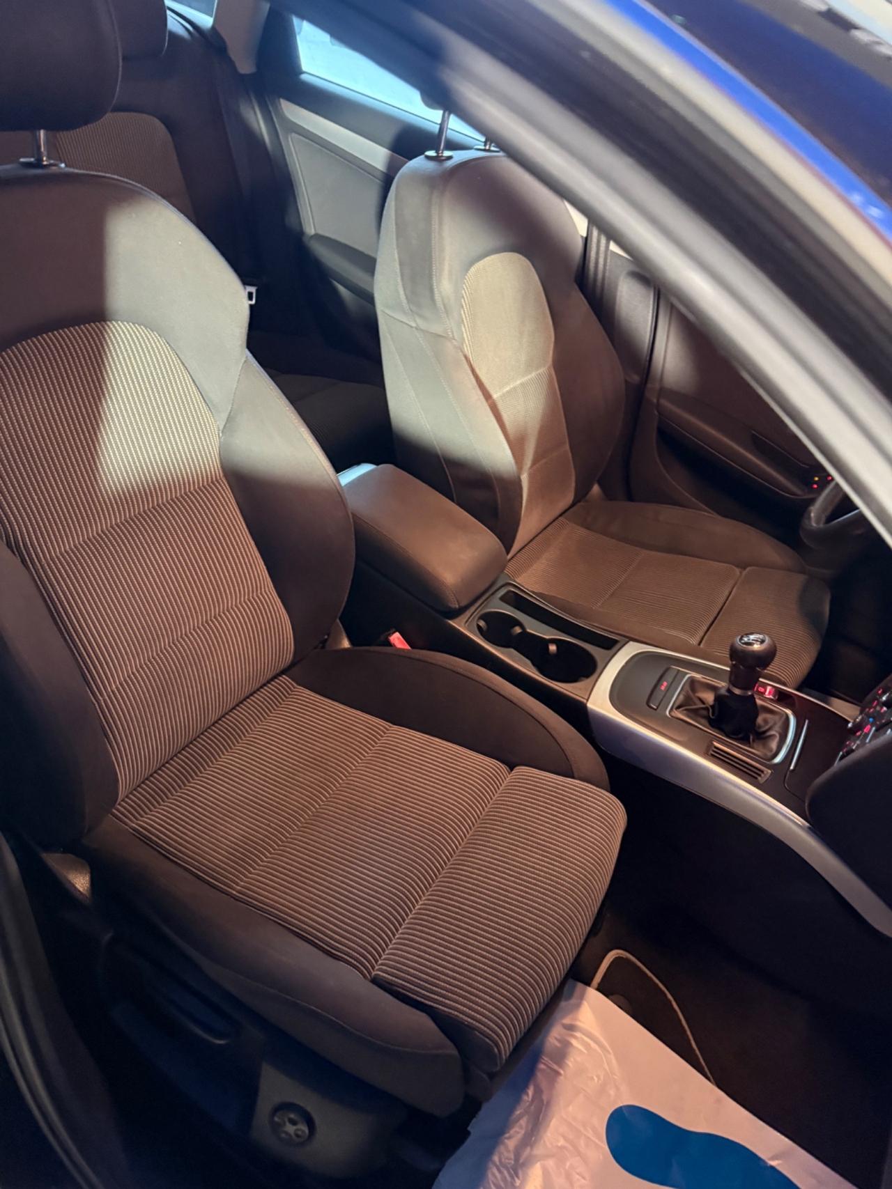 Audi A4 2.0 143 CV FAP ADVANCED