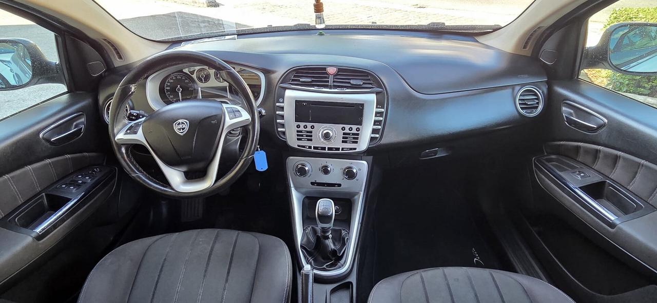 LANCIA DELTA 1.6MTJ DPF ARGENTO