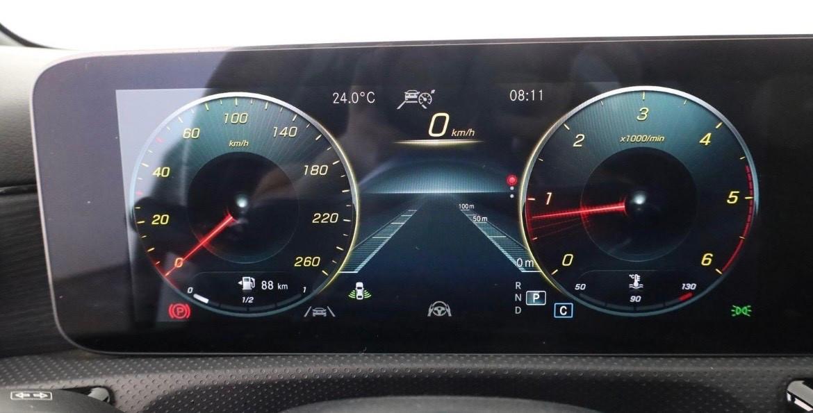 Mercedes-benz A 180d Automatic Premium AMG Line