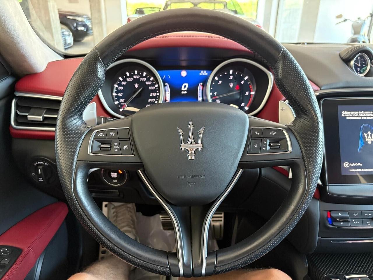 Maserati Ghibli GRANSPORT 3.0 V6 250cv - UNICO PRO