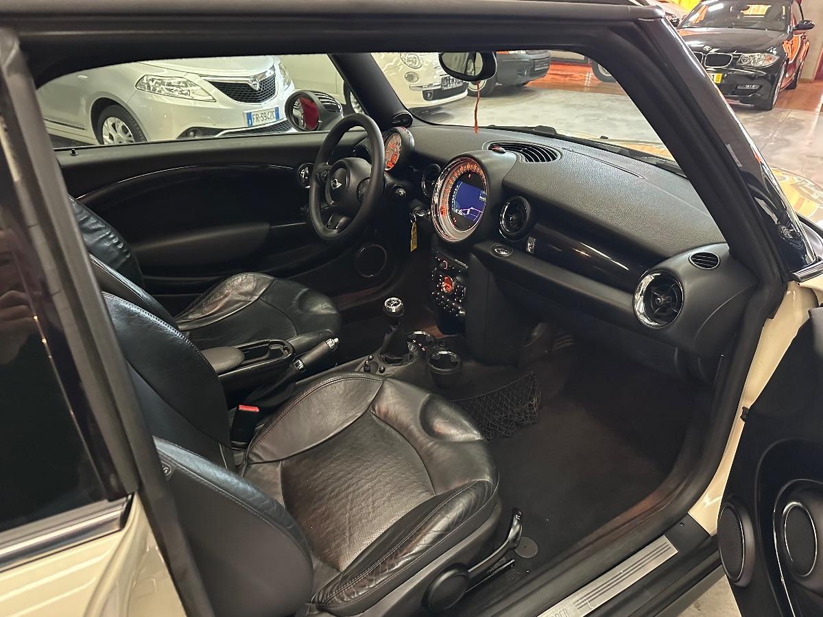 MINI - Clubman - 1.6 16V Cooper D