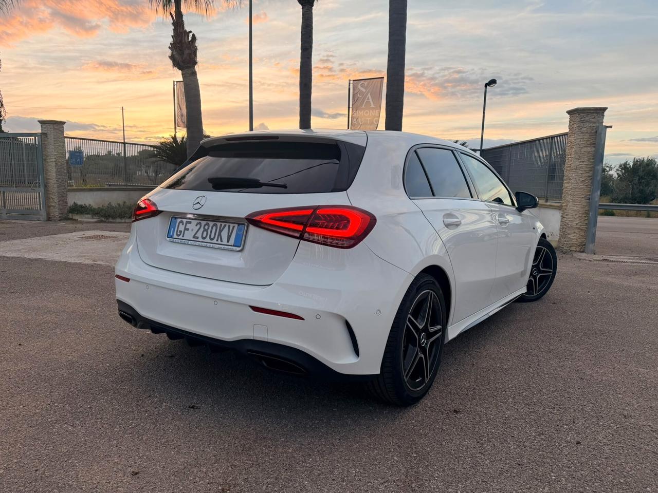Mercedes-benz A 180d Automatic Premium AMG Night Edition