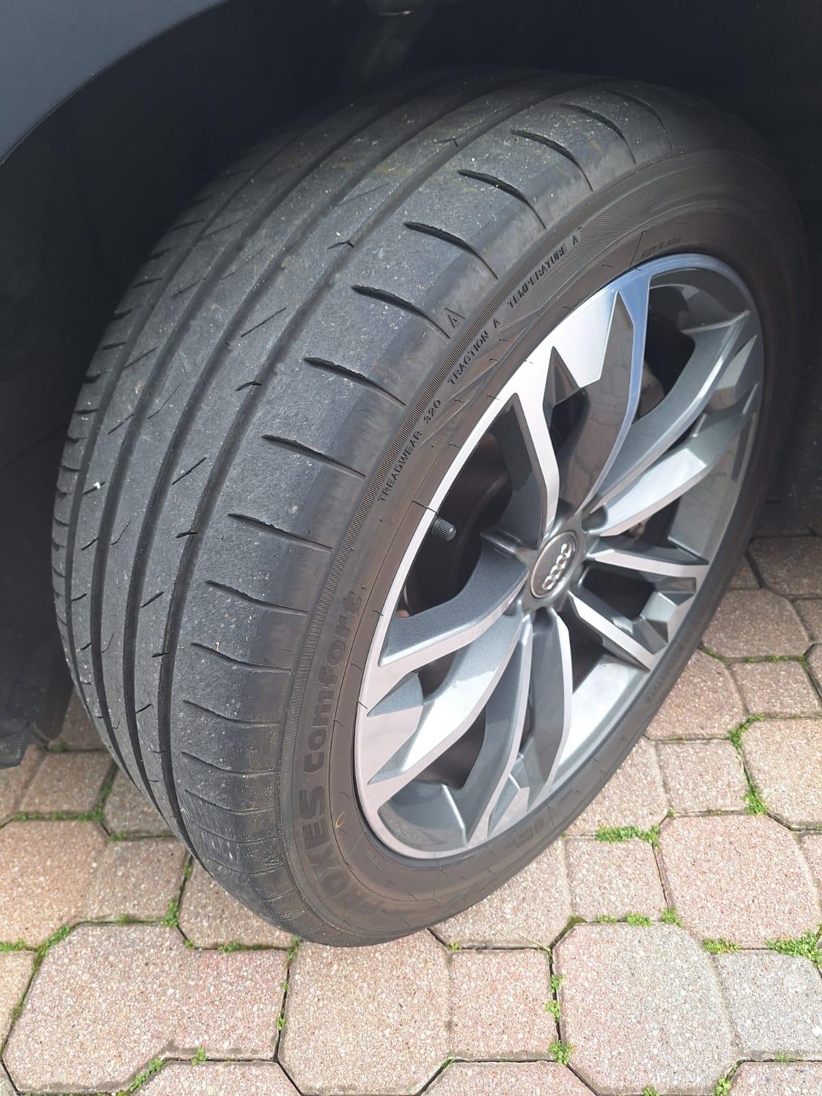 Audi A4 45 TFSI quattro S tronic Business Sport