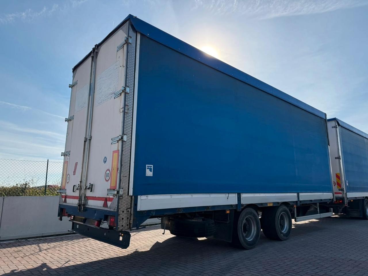 OMAR 20W82P cassone fisso 8.20m con telone