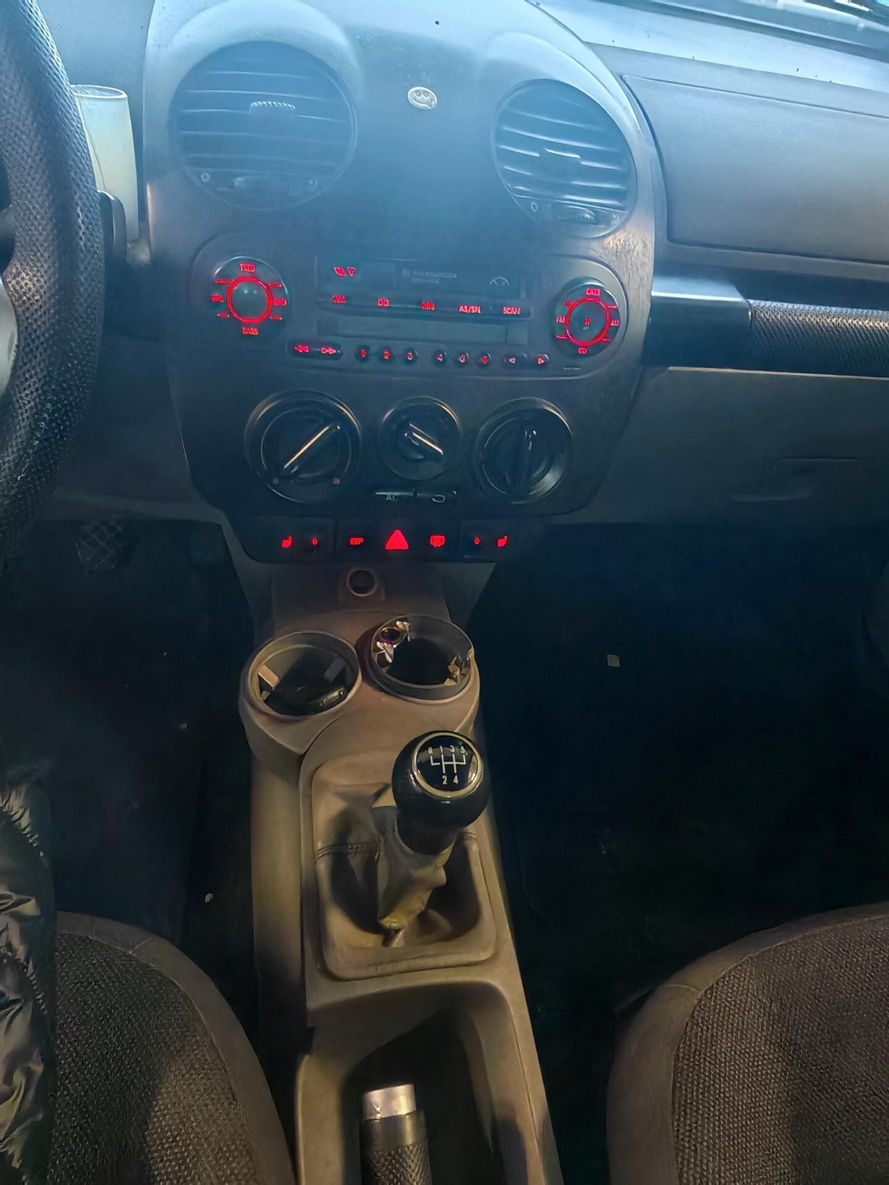 Volkswagen New Beetle 1.9 TDI 101CV