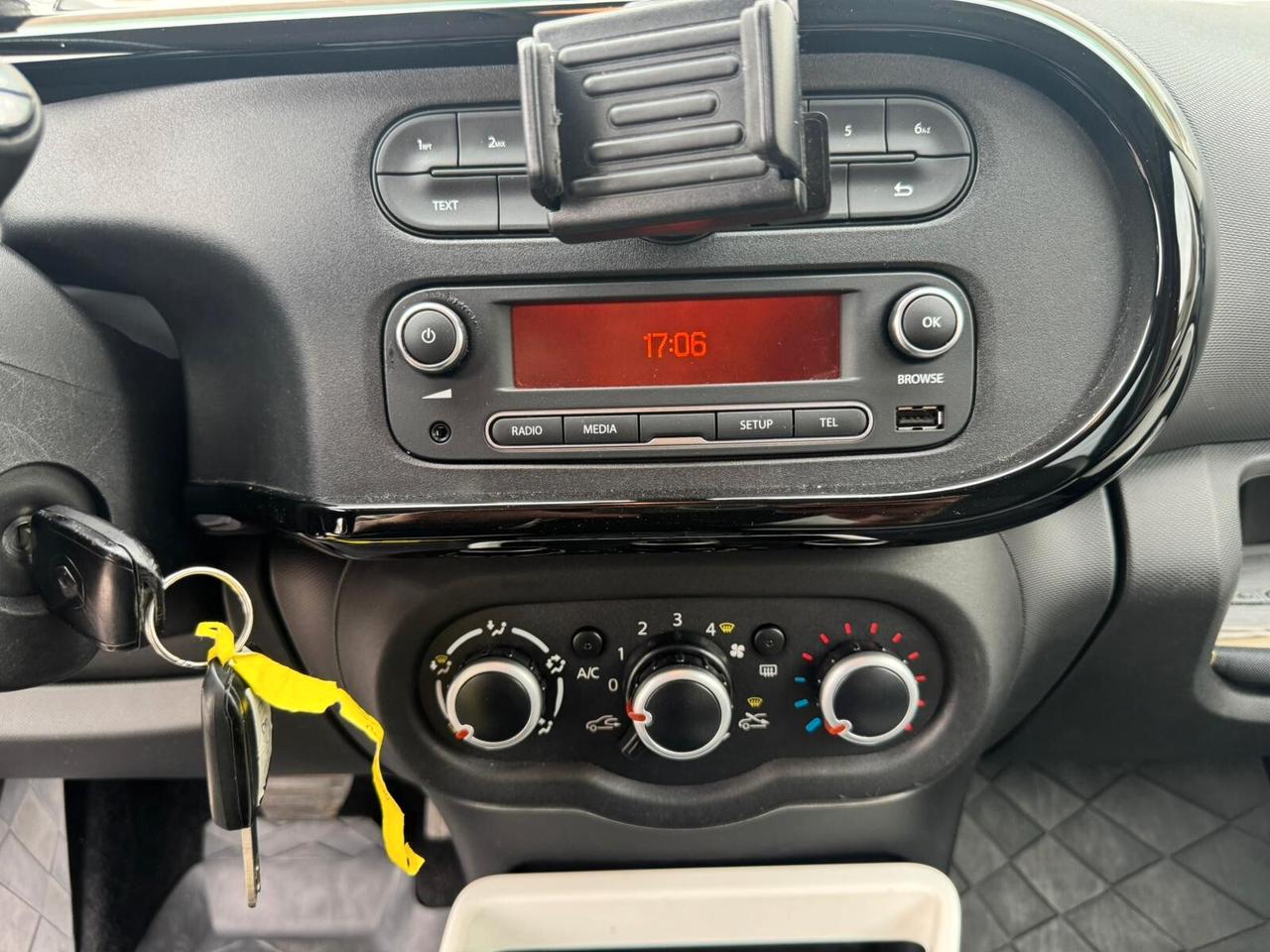 Renault Twingo LIMITED 69 CV